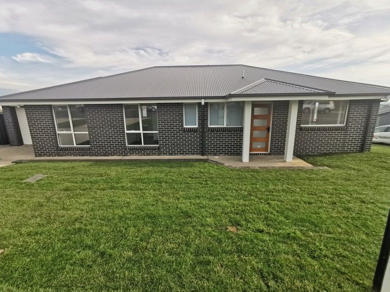 1/34 Tenzing Drive, St Leonards TAS 7250, Image 0