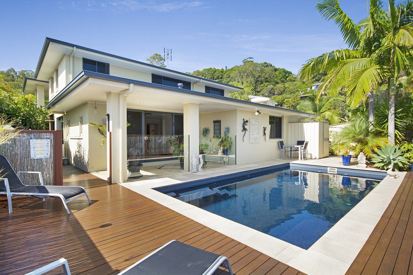 4 bedrooms House in 14 Seamist Circuit COOLUM BEACH QLD, 4573