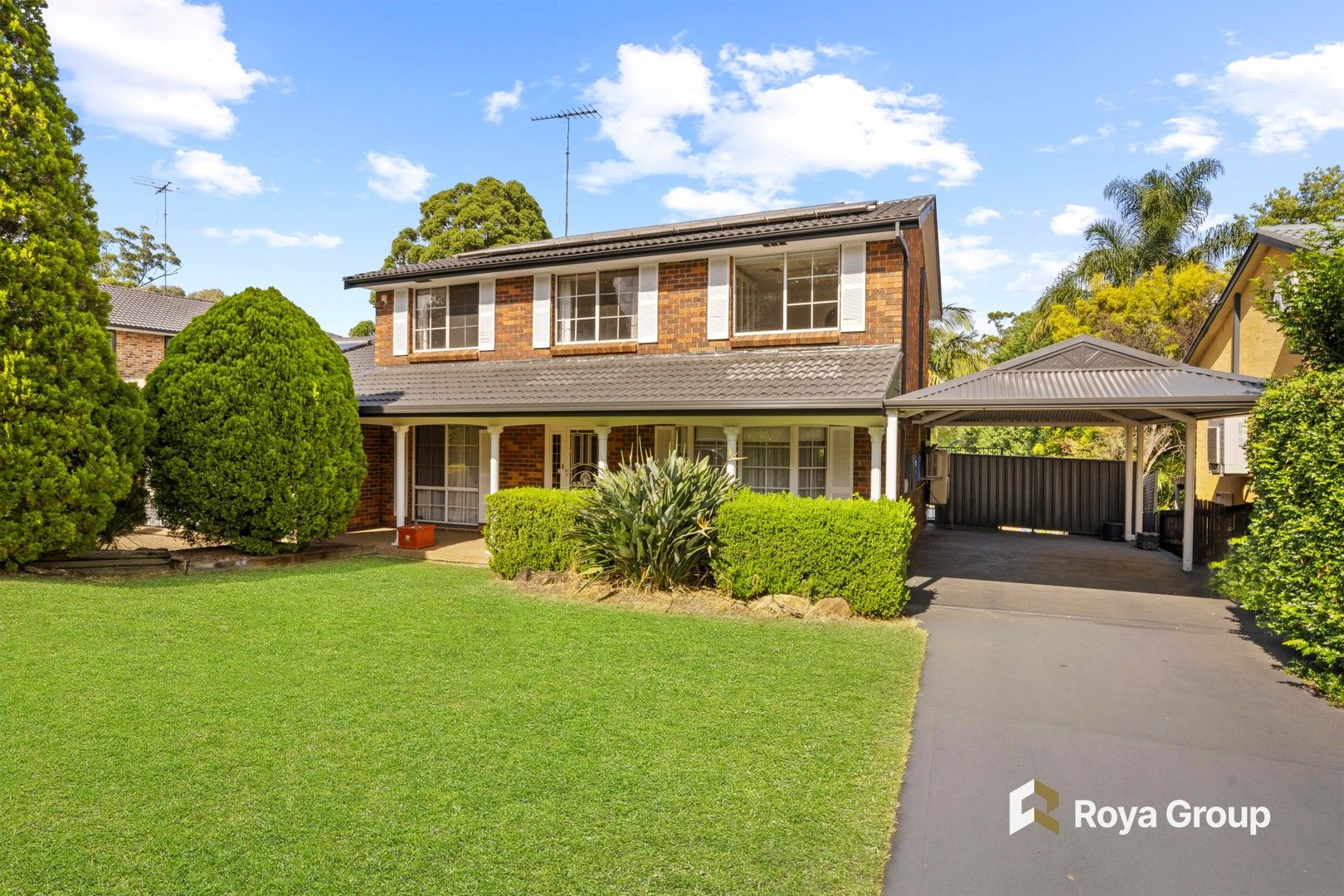 5 bedrooms House in 4 Portsea Pl CASTLE HILL NSW, 2154