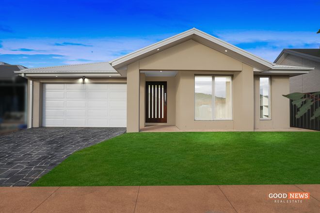 Picture of 33 Saltaire Drive, STRATHTULLOH VIC 3338