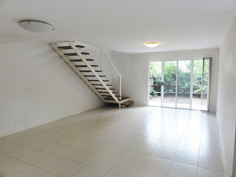 3 bedrooms Townhouse in 3/101 Ekibin Road ANNERLEY QLD, 4103