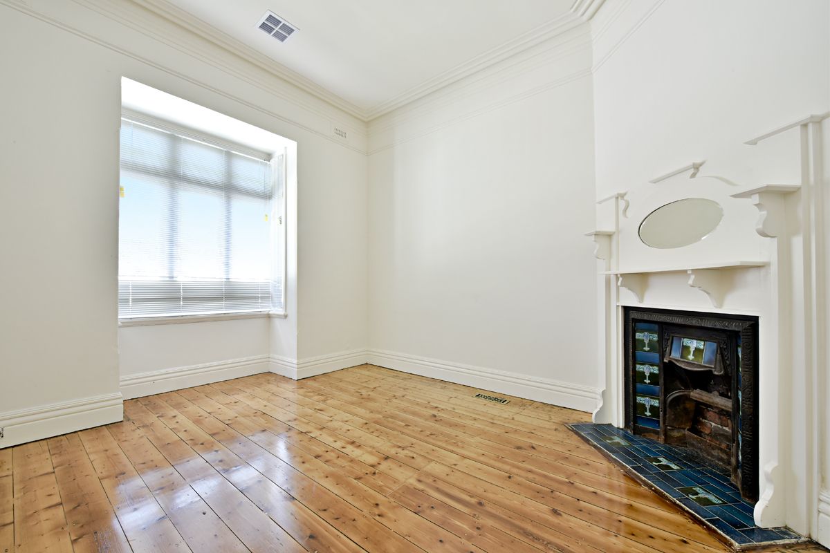 3 bedrooms House in 30 Tooronga Road MALVERN EAST VIC, 3145