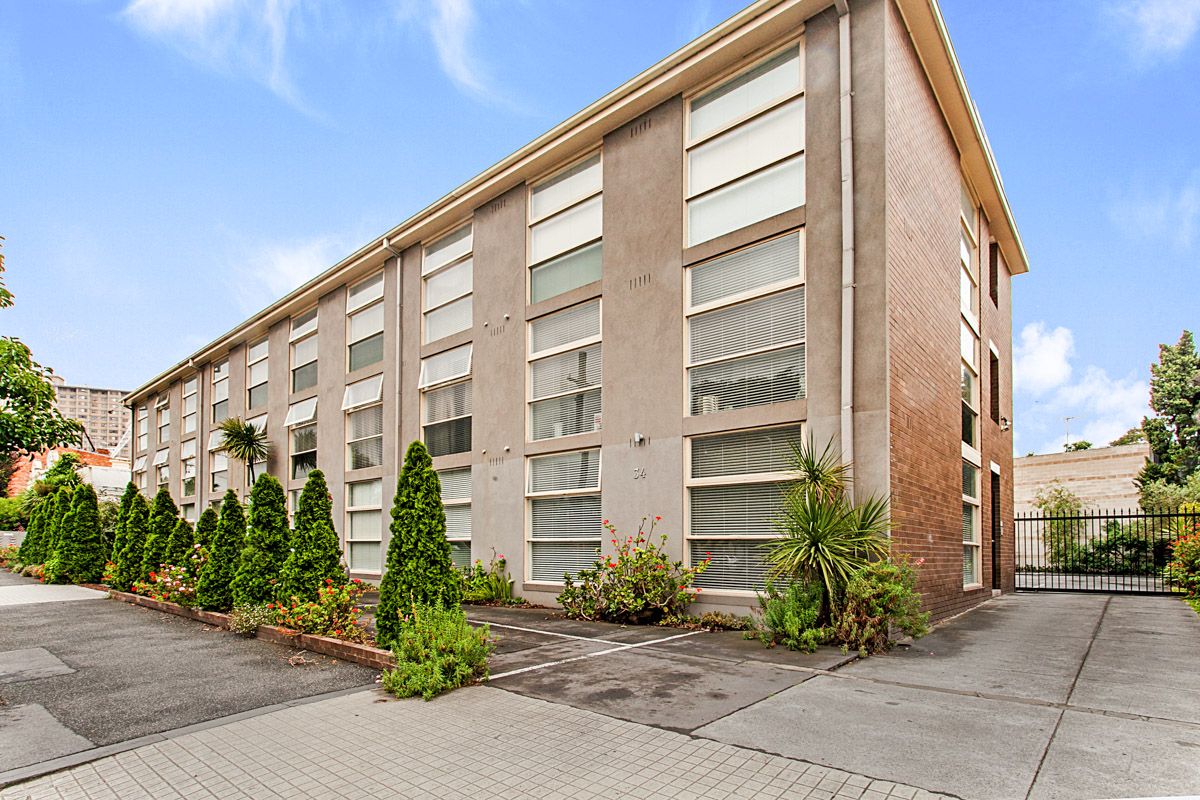 1 bedrooms Apartment / Unit / Flat in 10/34 Neill Street CARLTON VIC, 3053