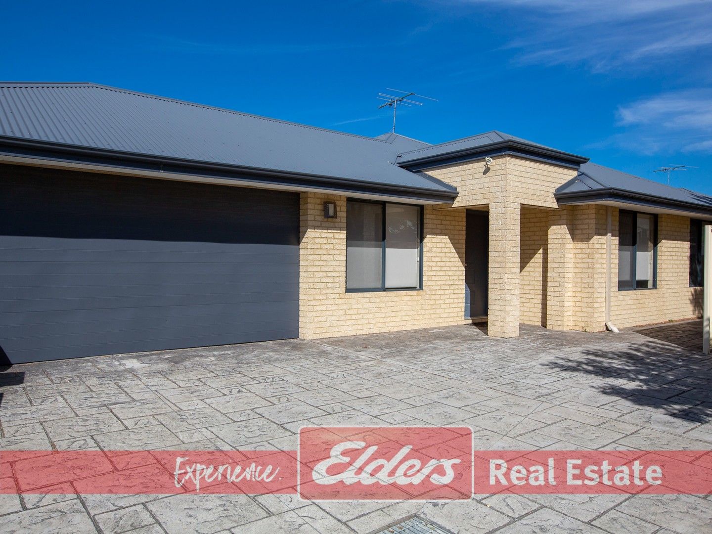 3 bedrooms House in 35b WISBEY STREET CAREY PARK WA, 6230