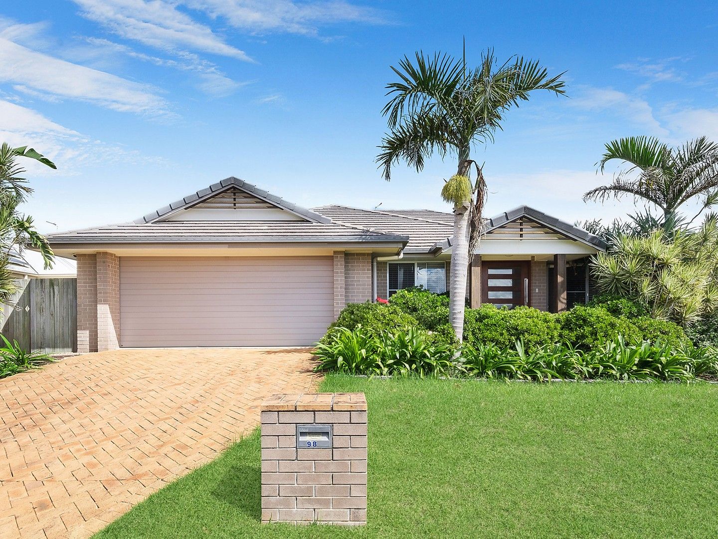 98 Spring Street, Middle Ridge QLD 4350, Image 0