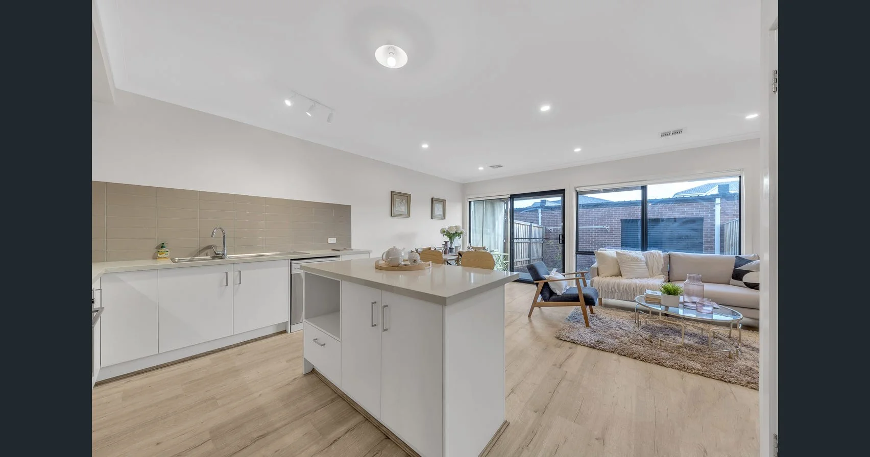 Additional image 17 of 10 Bonsallo Walk, Tarneit VIC 3029