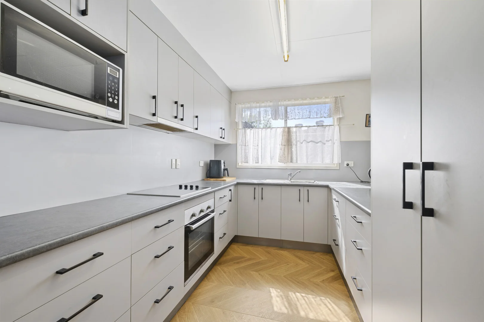 Additional image 4 of 9 Luck Place, Emerald QLD 4720