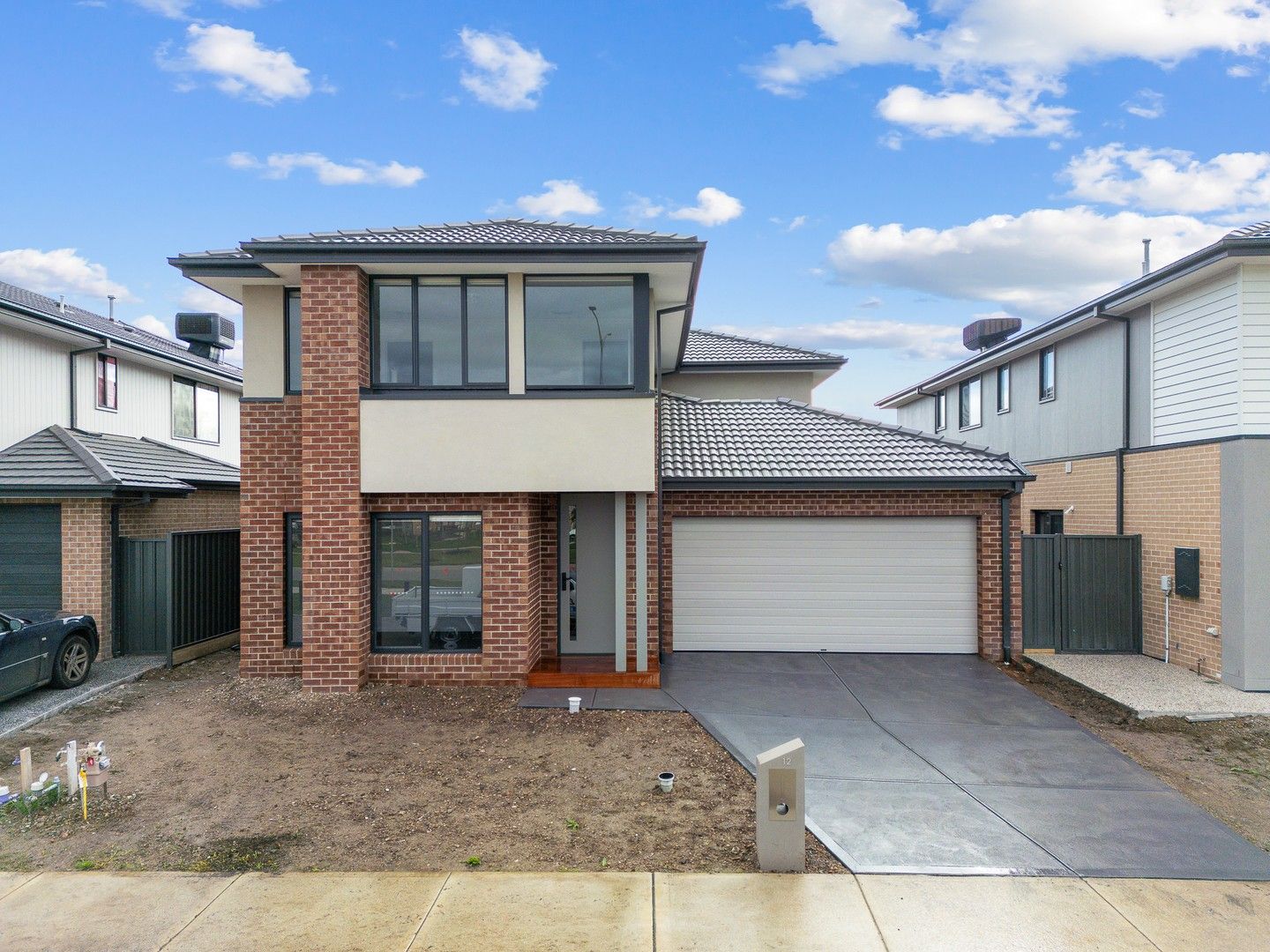 4 bedrooms House in 12 Dalhalla Circuit CLYDE NORTH VIC, 3978
