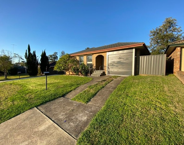 9 Oberon Crescent, South Penrith NSW 2750