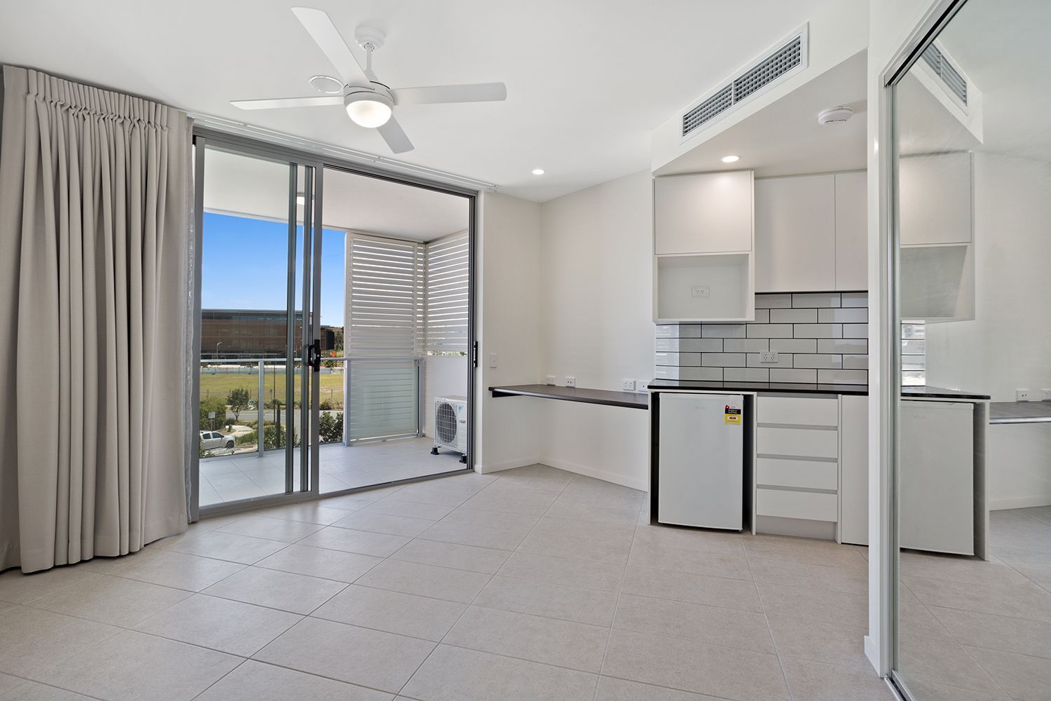 1 bedrooms Studio in 60B/15 Shine Court BIRTINYA QLD, 4575