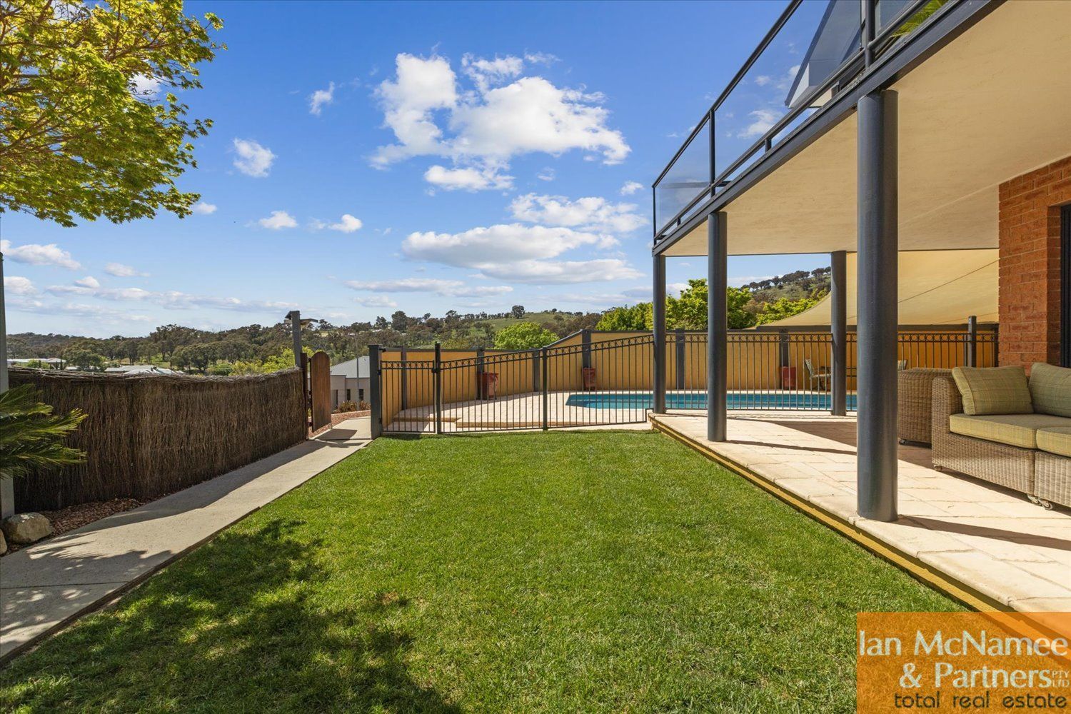 1 Wisteria Close, Jerrabomberra NSW 2619, Image 2