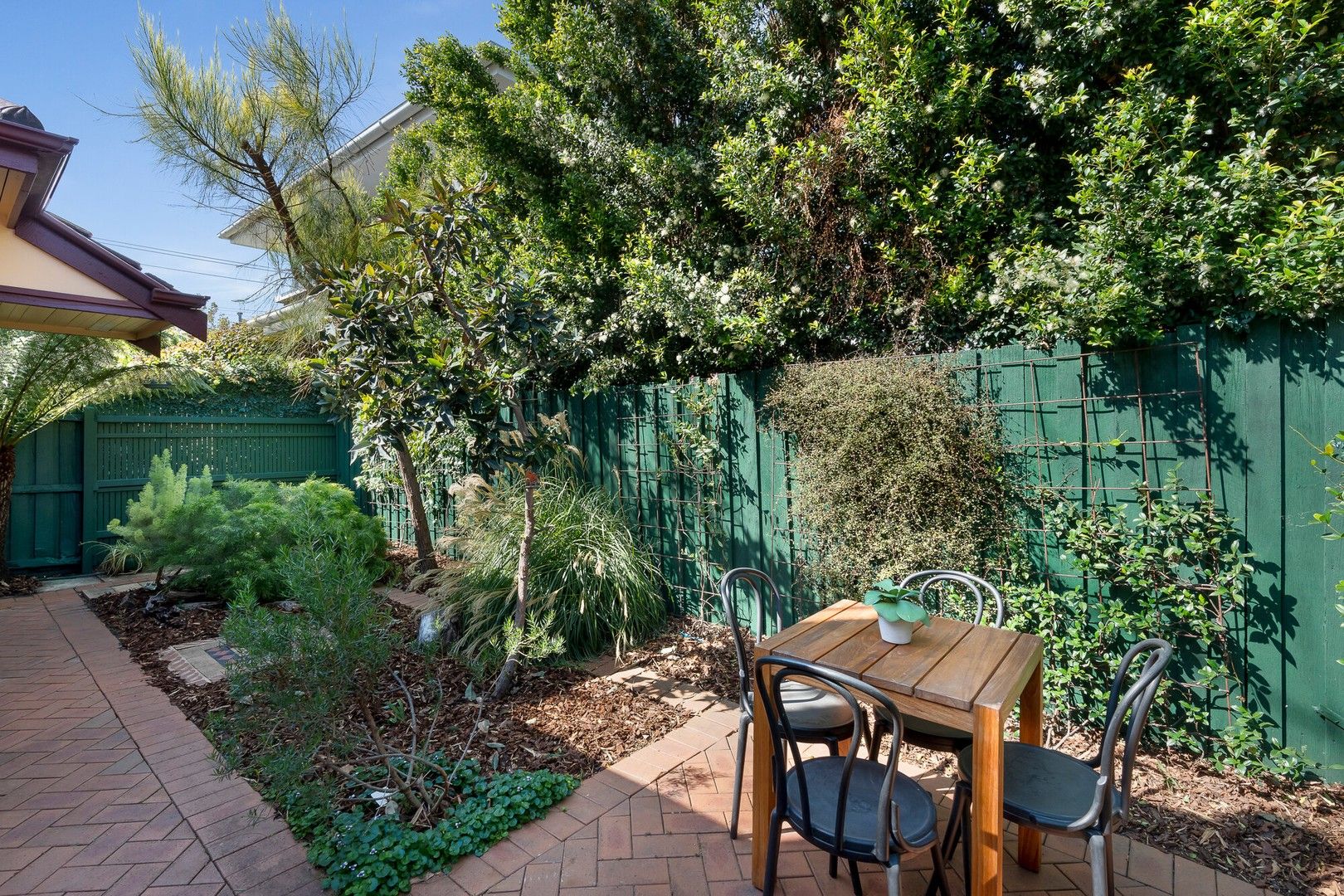 71 Byron Street, Elwood VIC 3184, Image 2