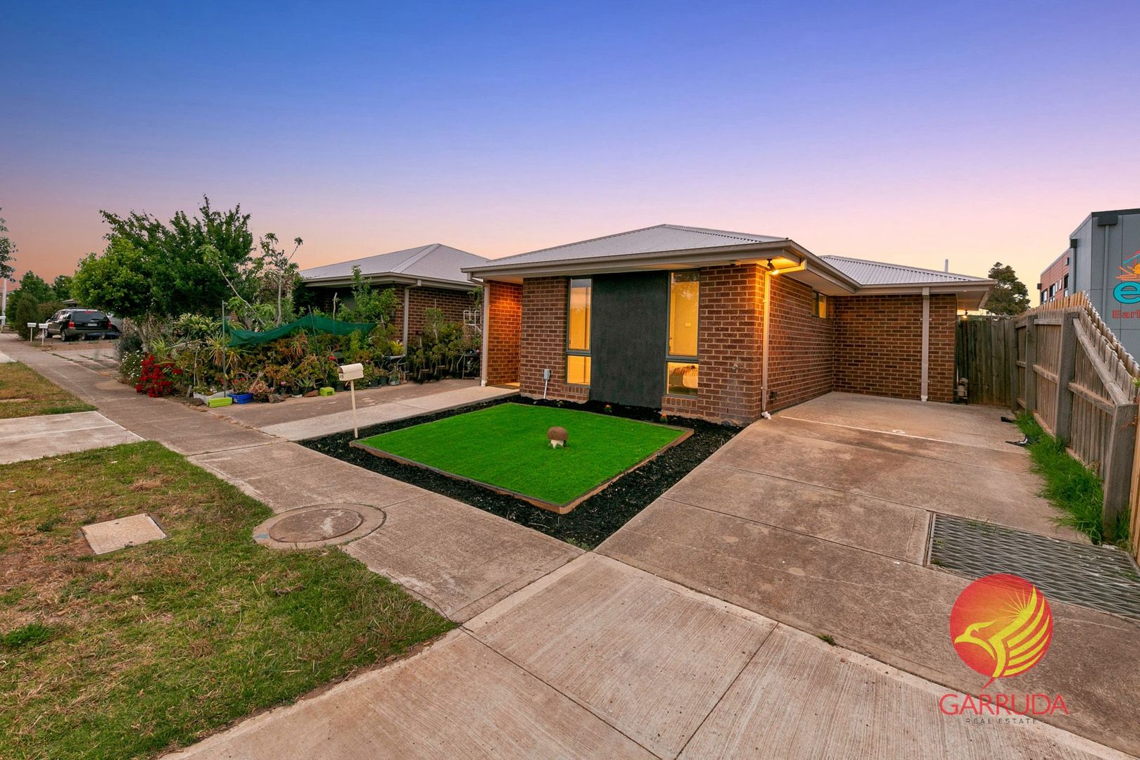 419 HOGANS ROAD, Tarneit VIC 3029, Image 2