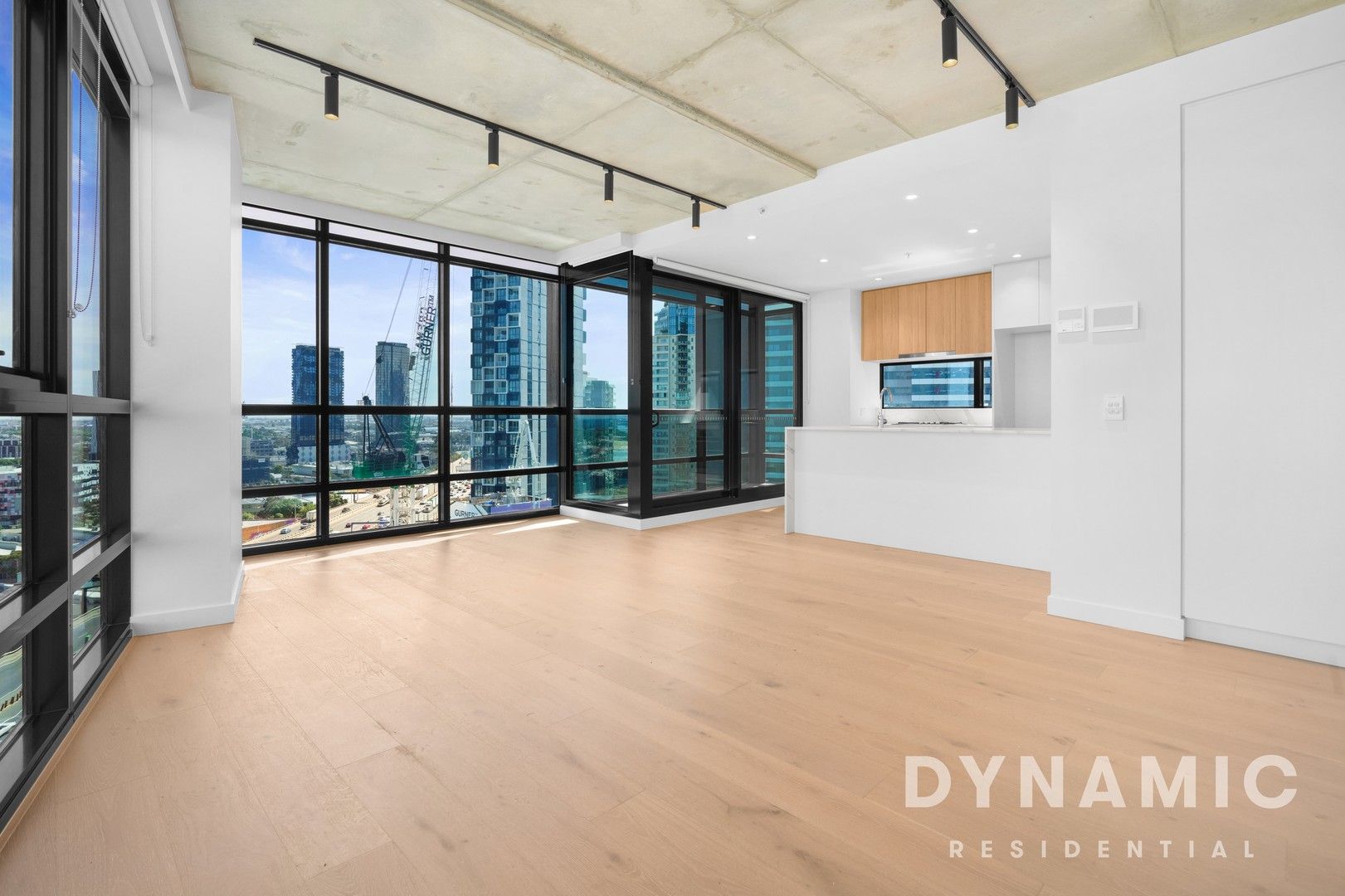 3 bedrooms Apartment / Unit / Flat in 1605/43 Hancock St SOUTHBANK VIC, 3006
