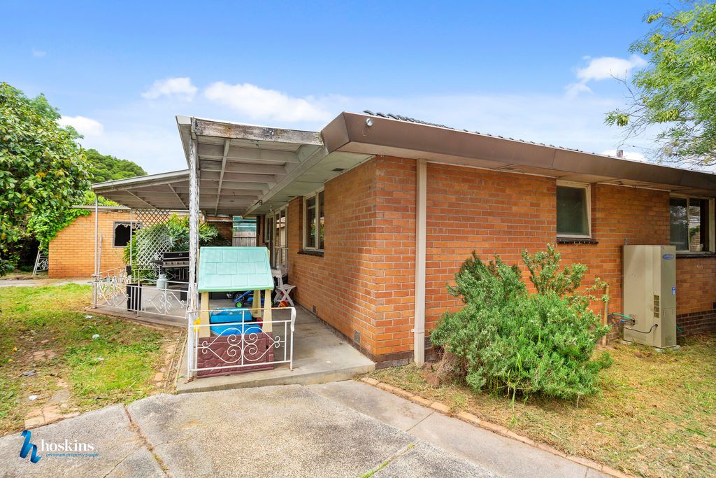 8 Pictor Court, Donvale VIC 3111, Image 2