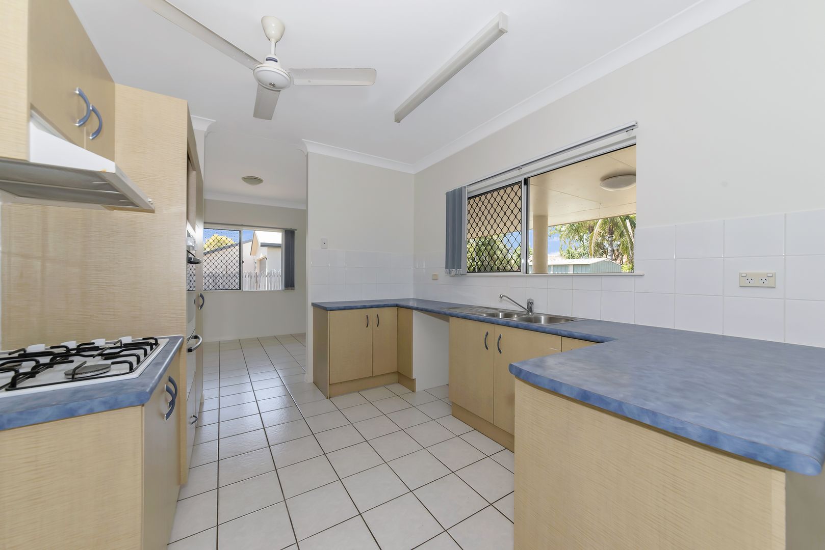 8 Monet Close, Kirwan QLD 4817, Image 2