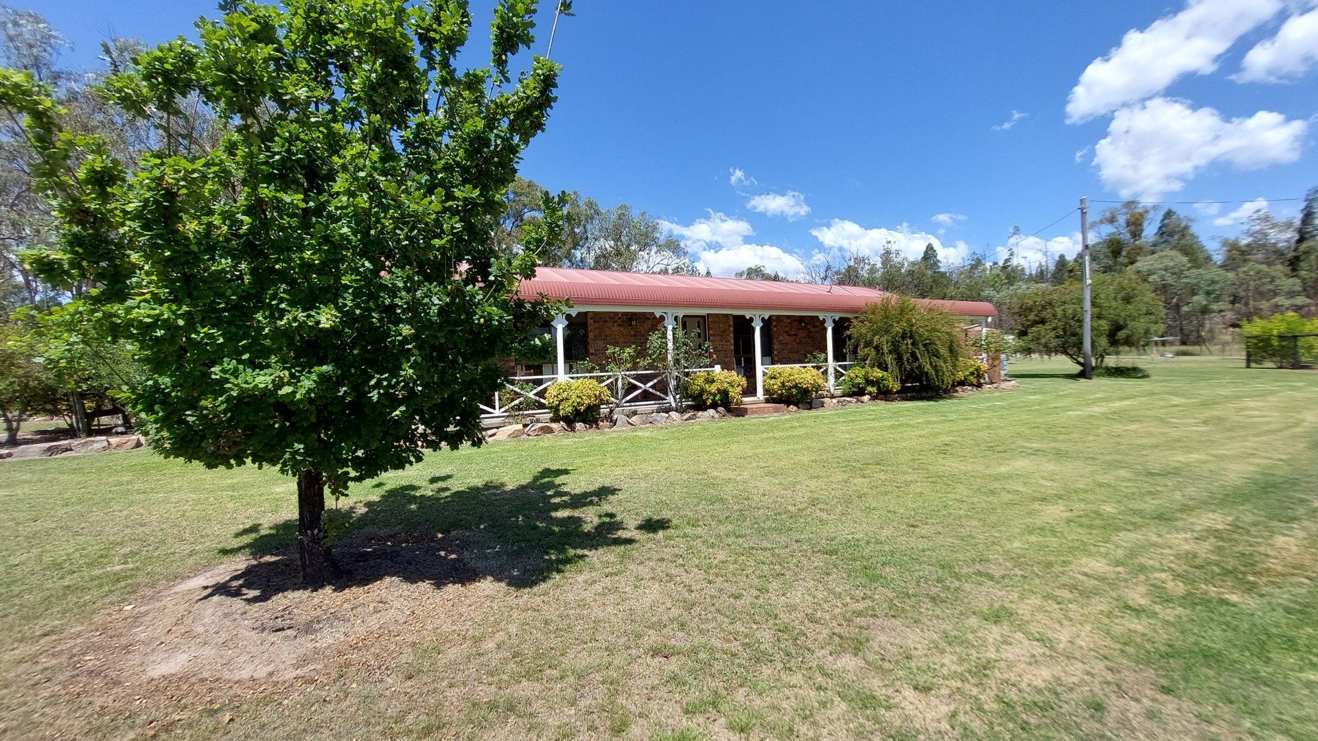 3 bedrooms House in 72 CALA LANE GLEN APLIN QLD, 4381