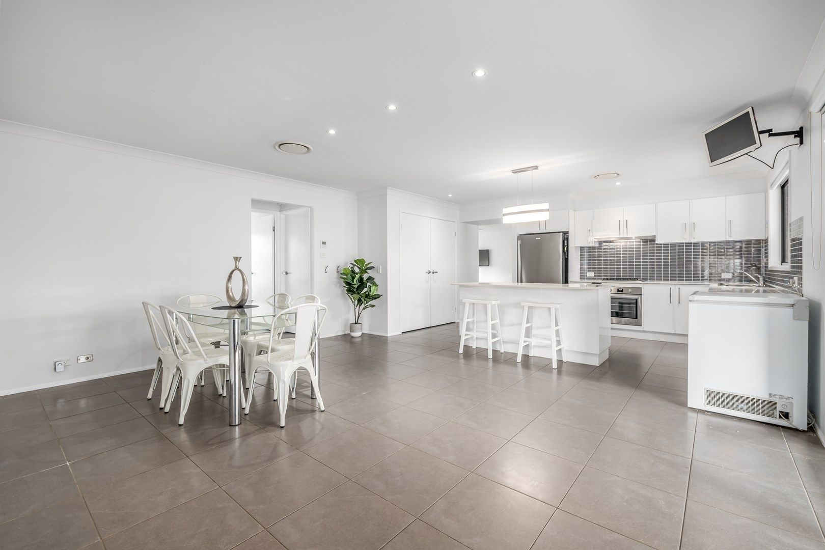 35 Kingfisher Drive, Fletcher NSW 2287, Image 1