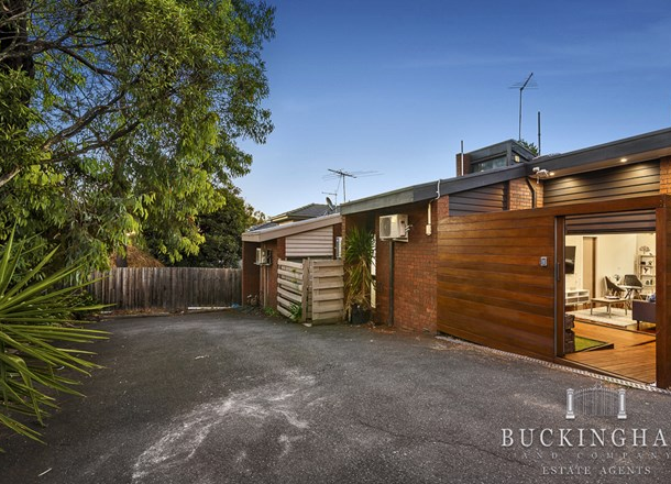 2/23 Beaconsfield Road, Briar Hill VIC 3088