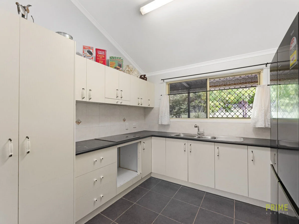 Additional image 12 of 10 Seaview Drive, Booral QLD 4655