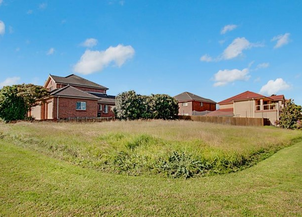 15 Hebrides Avenue, Macquarie Links NSW 2565