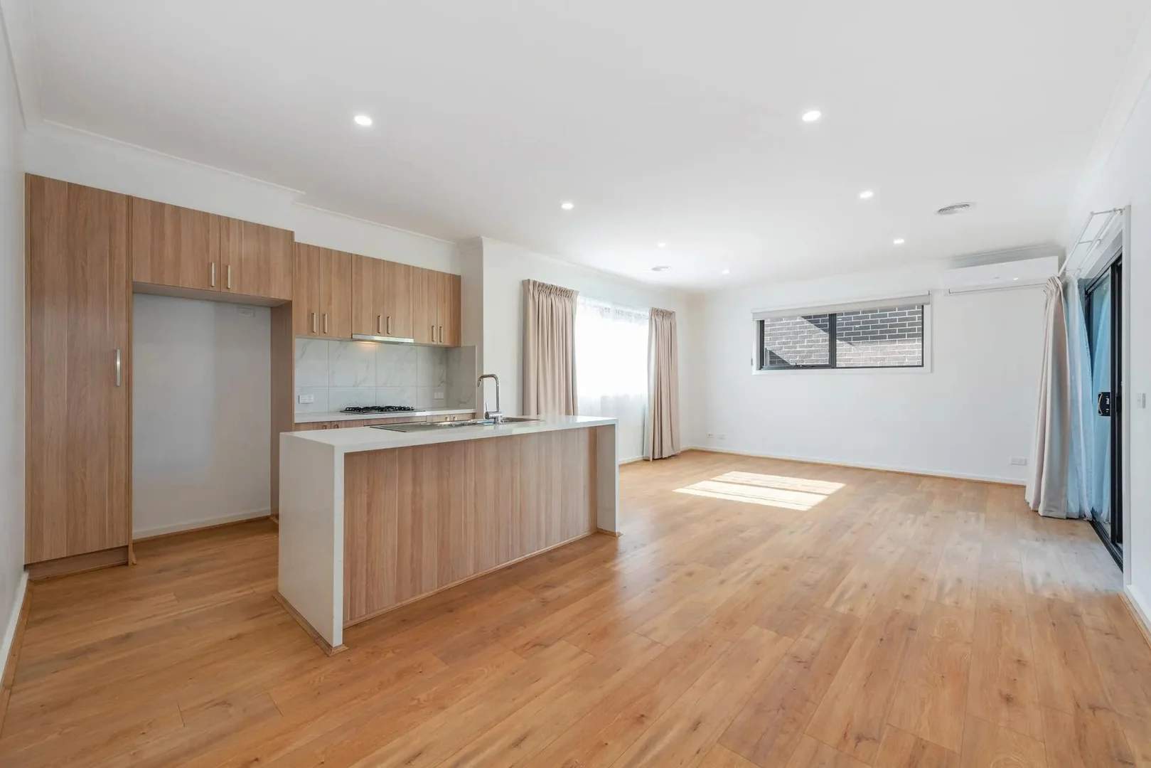 Additional image 2 of 1/20 Laird Street, Croydon VIC 3136