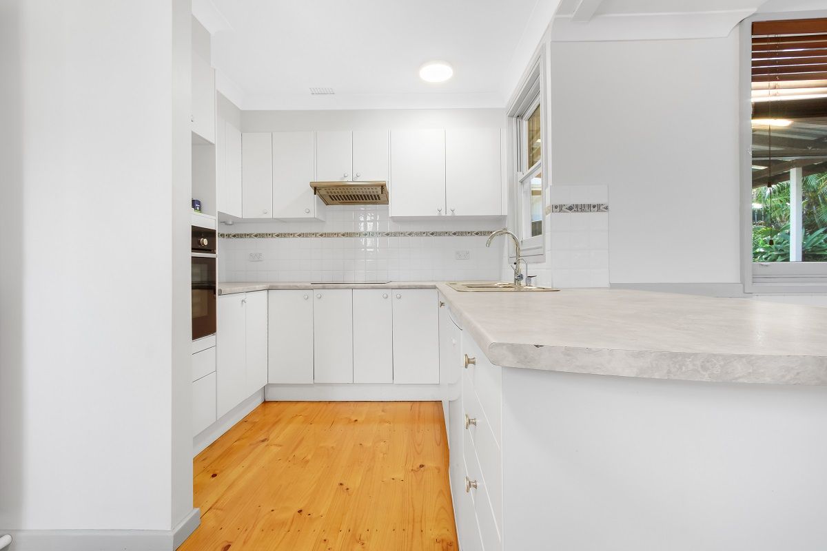 4 bedrooms House in 17 Parkhill Parade WARATAH WEST NSW, 2298