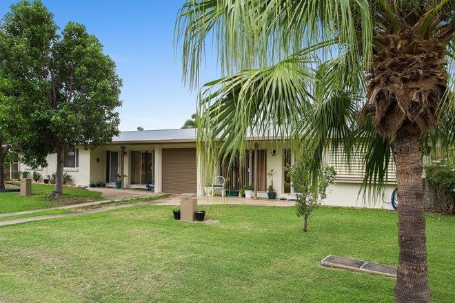 Picture of 9 Harriette Street, PARK AVENUE QLD 4701