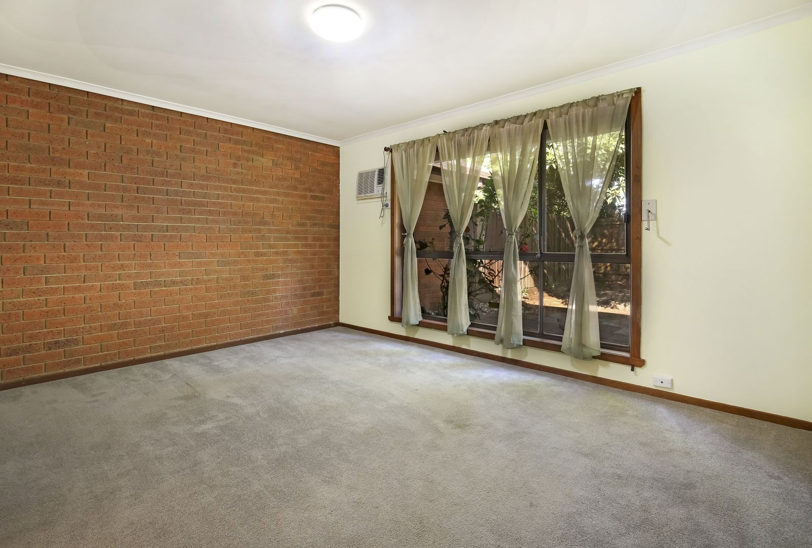 10/50 Wedge Street, Epping VIC 3076, Image 2