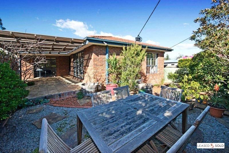 2 bedrooms Apartment / Unit / Flat in 1/3 Linton Street IVANHOE VIC, 3079