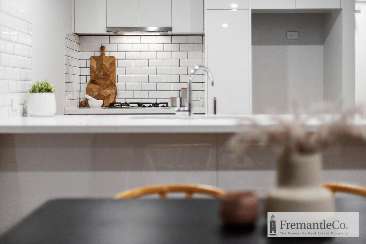 2 bedrooms House in 2/3 Paget Street HILTON WA, 6163