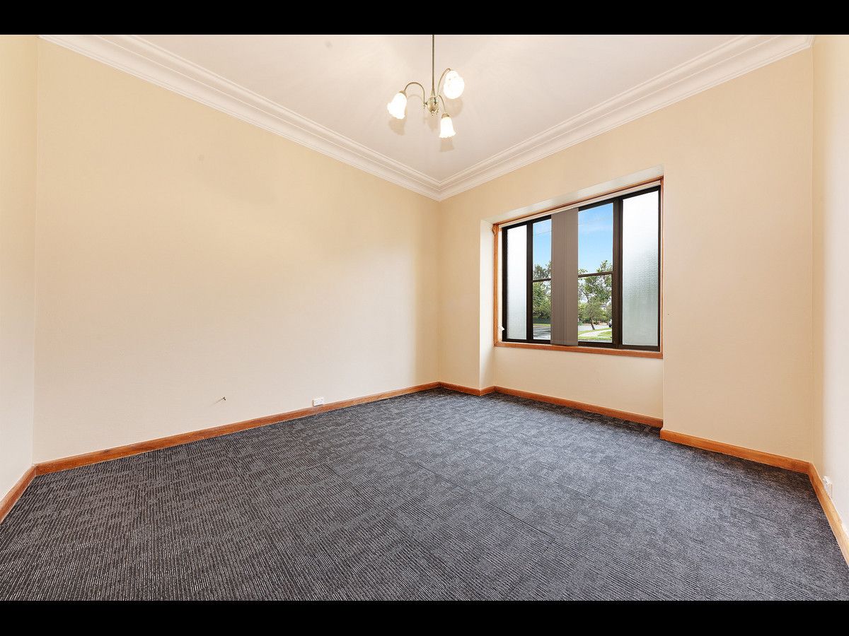 34 Willoughby Street, Epping NSW 2121, Image 2