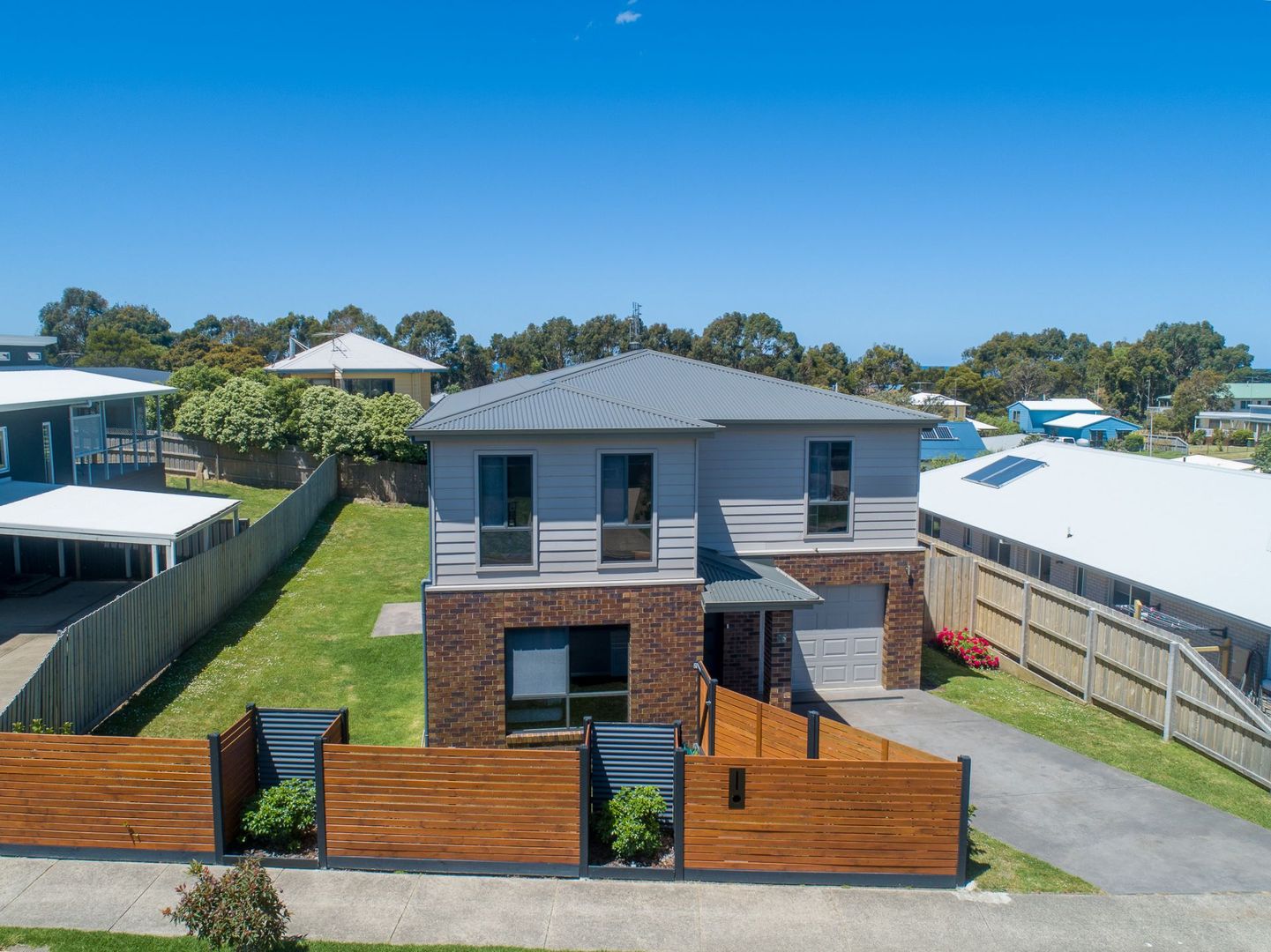 15 Dolphin Court, Apollo Bay VIC 3233, Image 1