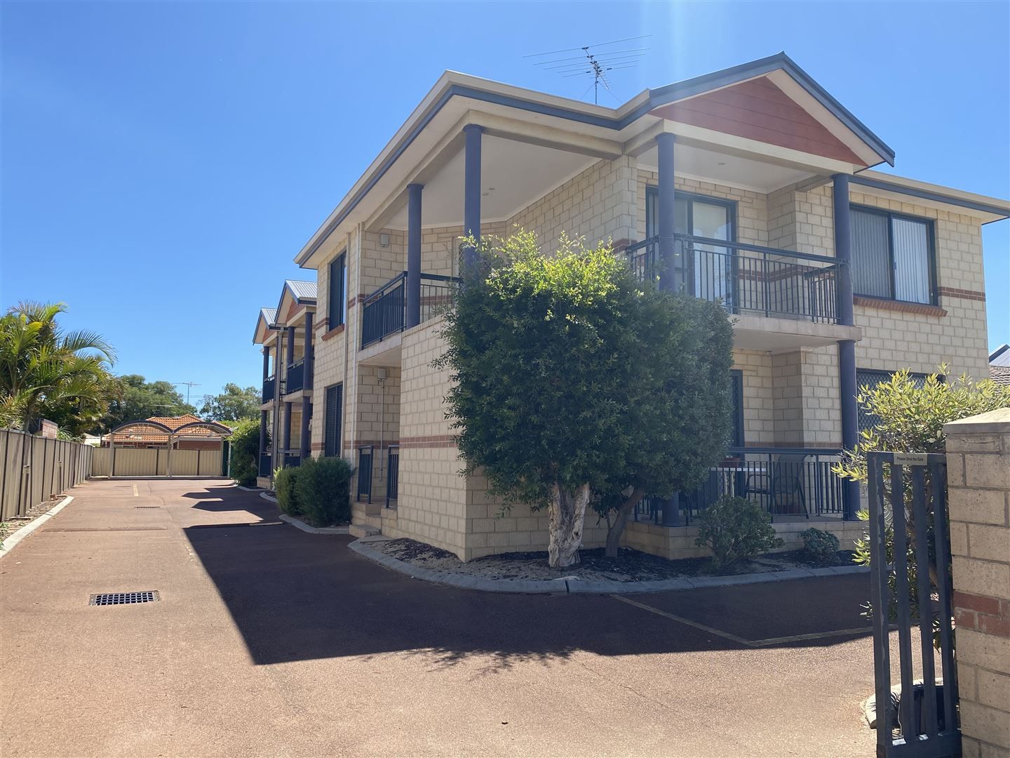 2 bedrooms Apartment / Unit / Flat in 5/24 Davey Street MANDURAH WA, 6210
