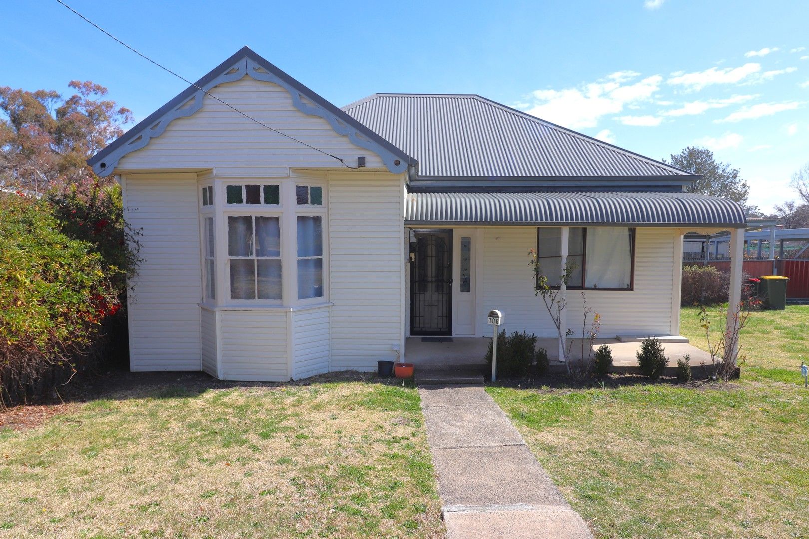 108 Grey Street, Glen Innes NSW 2370 Domain