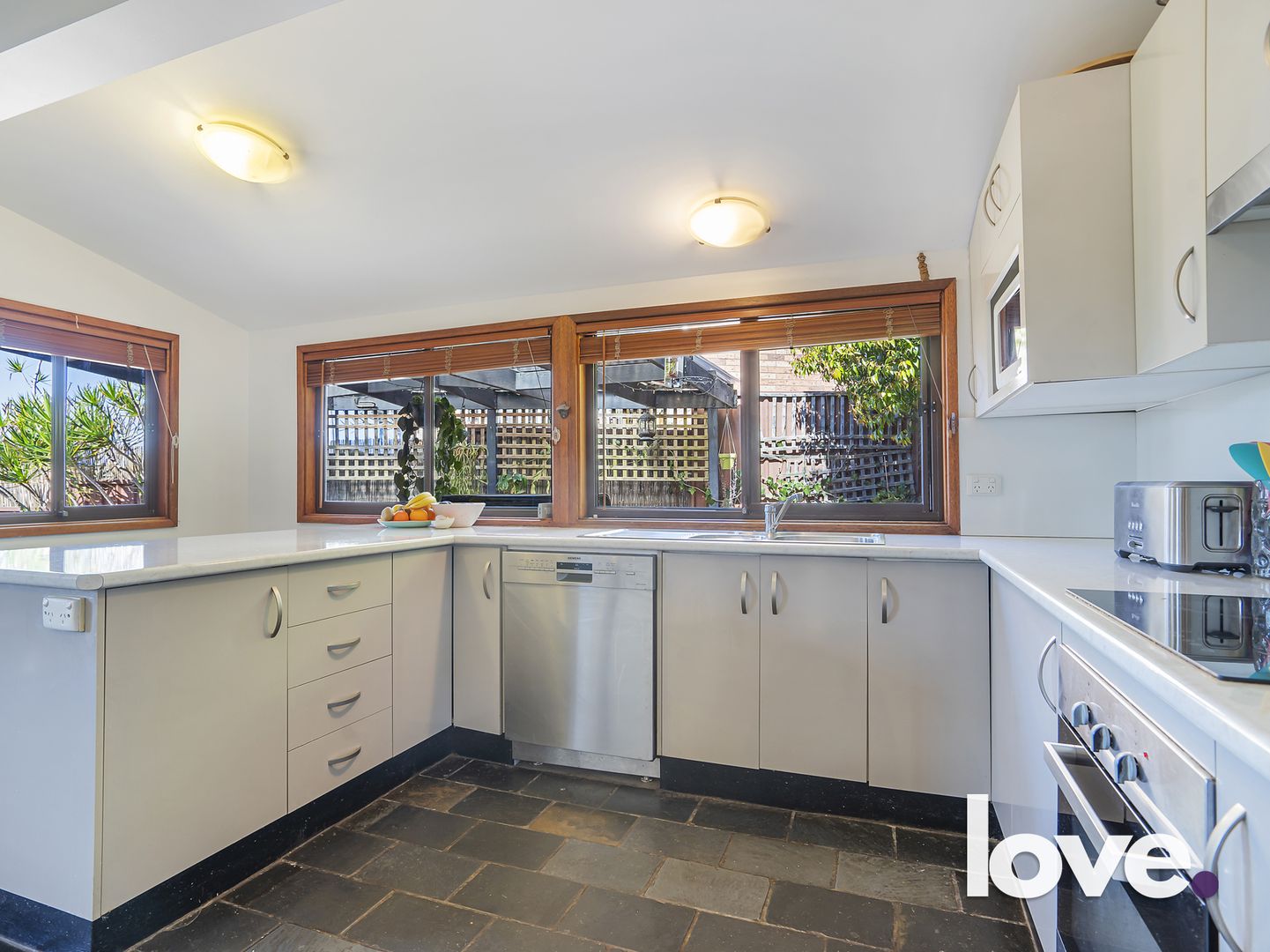 10 Auklet Rd, Mount Hutton NSW 2290 House For Rent Domain