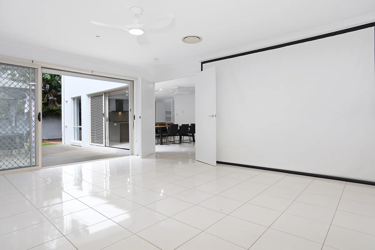 Additional image 3 of 33 East Quay Drive, Biggera Waters QLD 4216