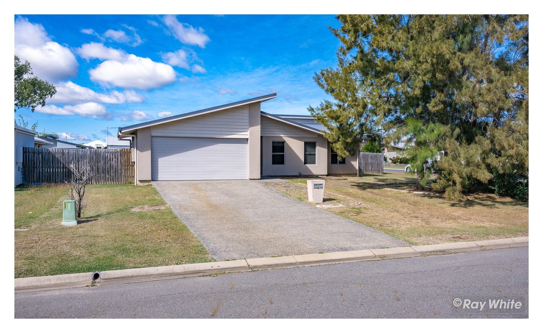 2 Maree Crescent, Gracemere QLD 4702 Domain