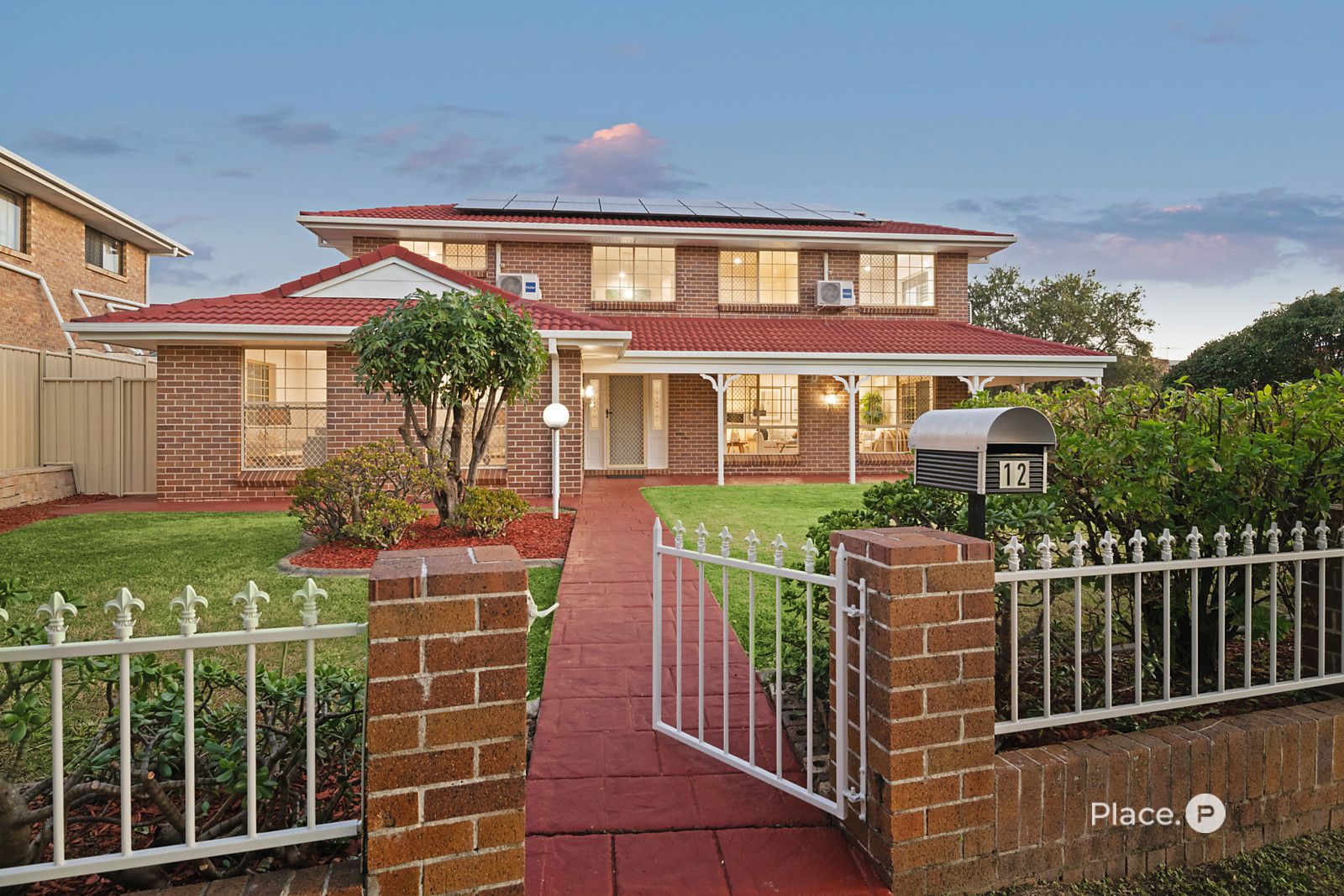 5 bedrooms House in 12 Normandy Street SUNNYBANK HILLS QLD, 4109