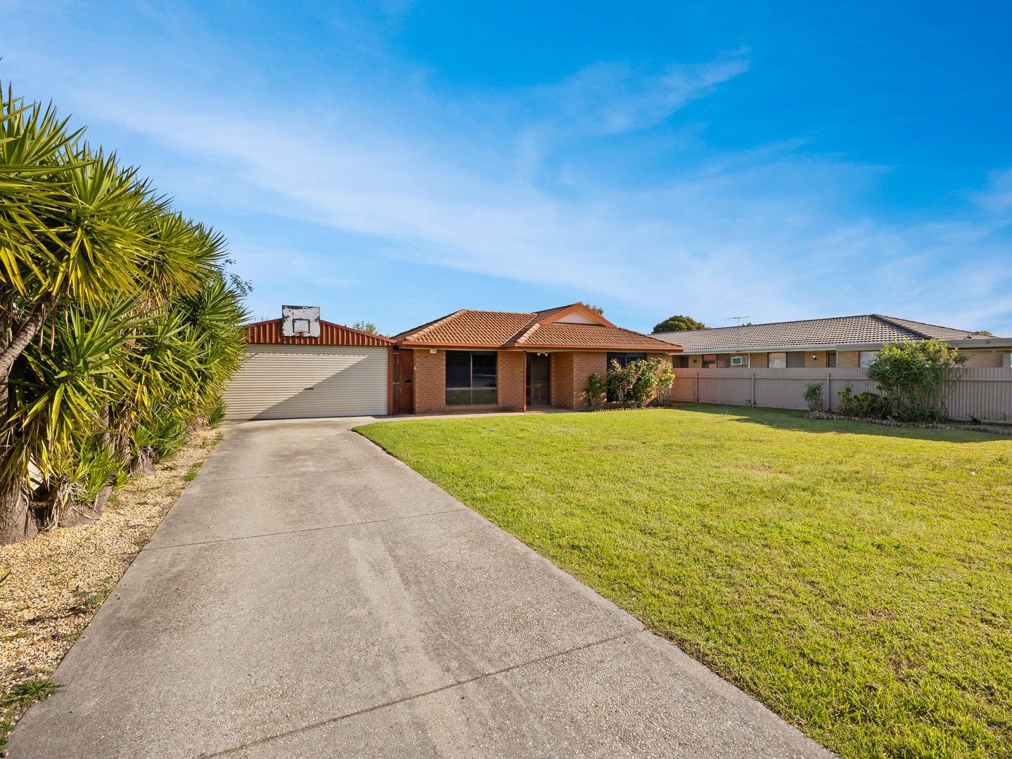 4 bedrooms House in 533 Schaefer St LAVINGTON NSW, 2641