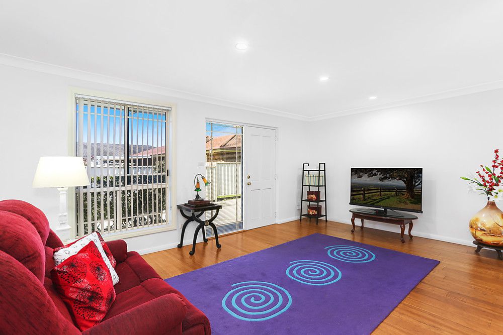 2/14 Northview Terrace, Figtree NSW 2525, Image 2