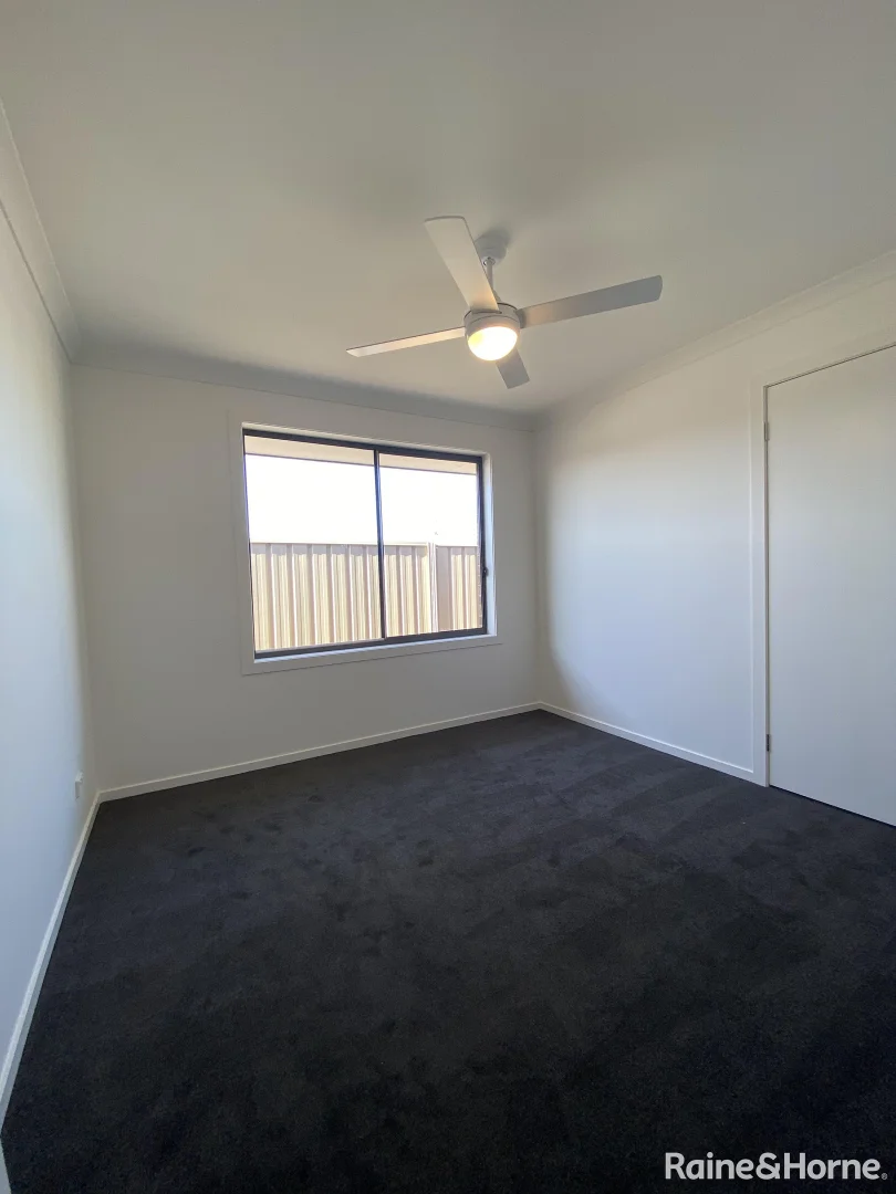 Additional image 9 of 48 Olympic Way, Munno Para West SA 5115