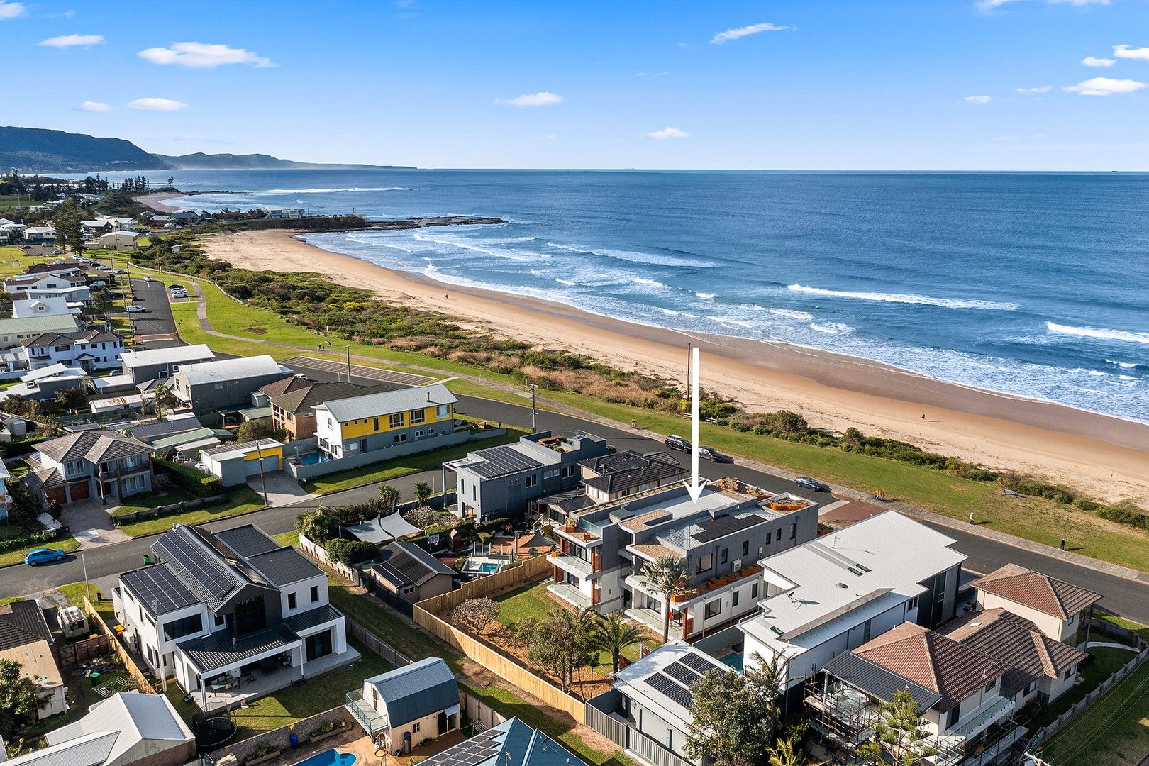 3 bedrooms House in 3/42 Beach Drive WOONONA NSW, 2517