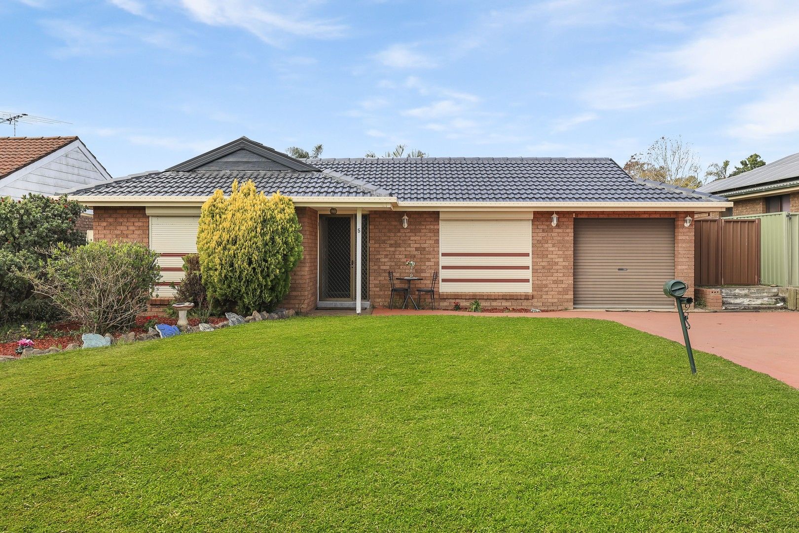 5 Mundarda Place, St Helens Park NSW 2560, Image 0