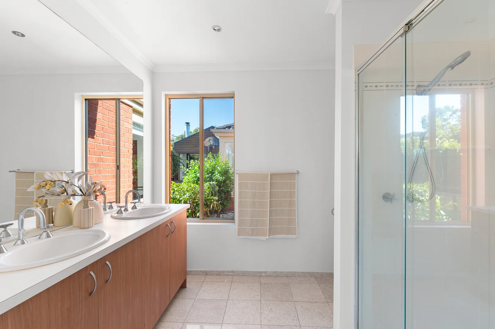 Additional image 11 of 13 Strathoon Crescent, South Morang VIC 3752