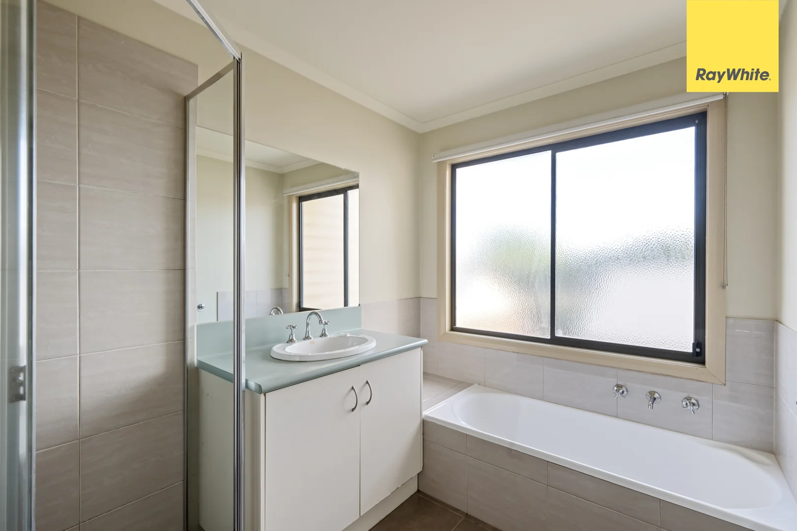 Additional image 9 of 3/4 Euroa Walk, Kurunjang VIC 3337