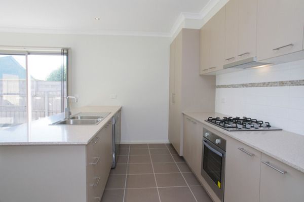 4/6 Koala Court, Whittington VIC 3219, Image 1