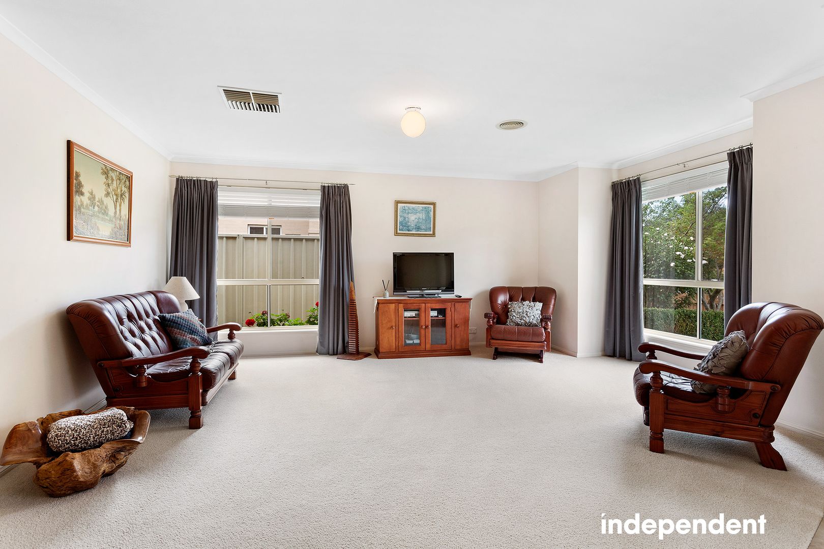 16 Bayside Court, Jerrabomberra NSW 2619, Image 1