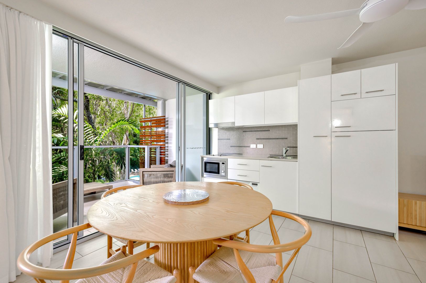 2307/2-22 Veivers Road, Palm Cove QLD 4879, Image 2