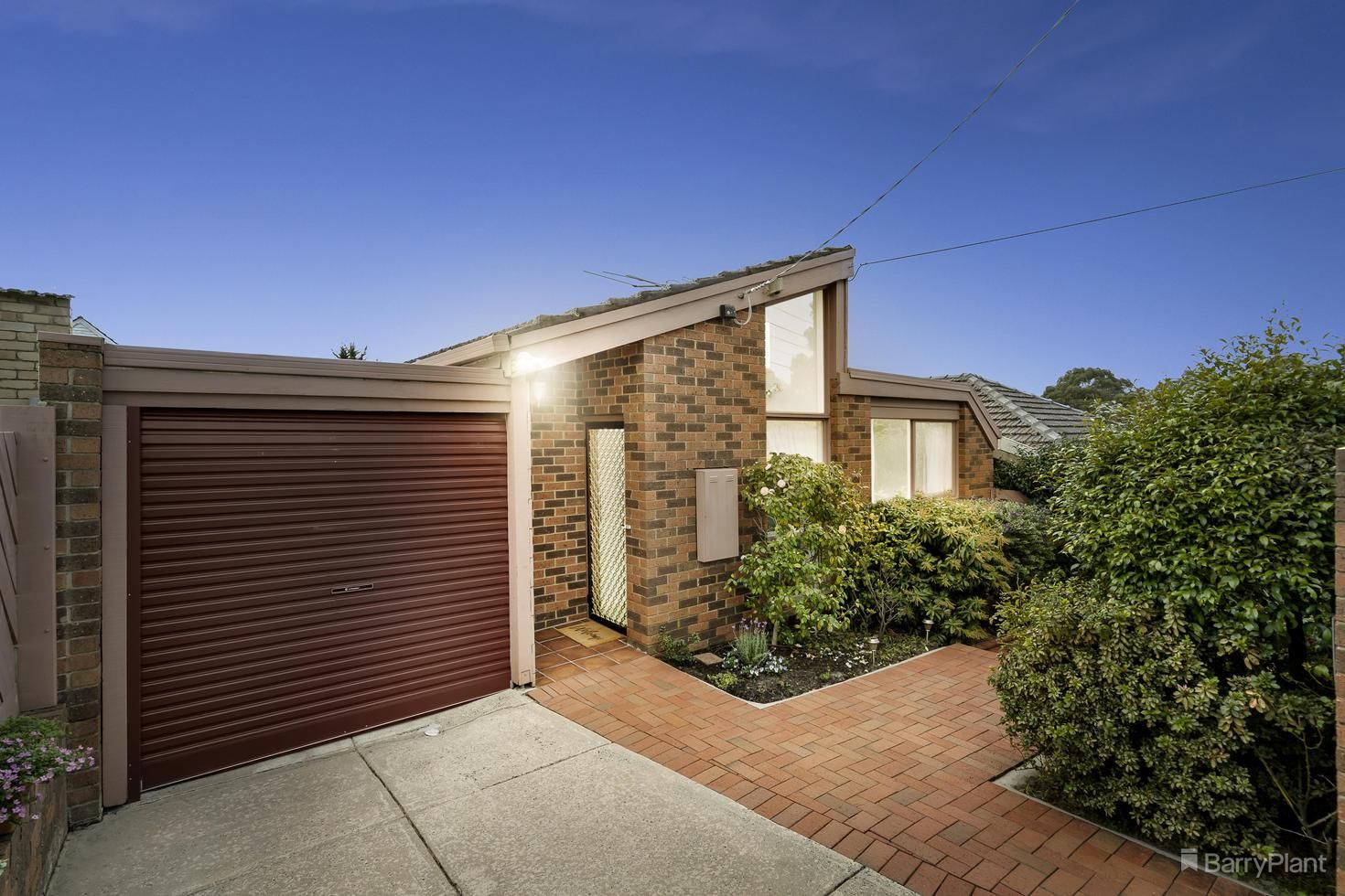 2/32 Barrington Drive, Ashwood VIC 3147, Image 0